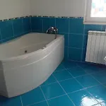 Appartement S Bazenom I Parkingom