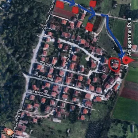 S Bazenom I Parkingom Appartement *